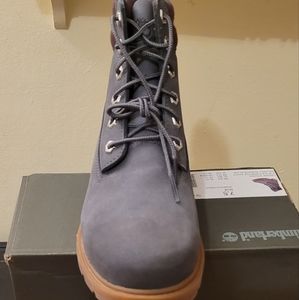 Timberland women's size 7 grey nubuck boots